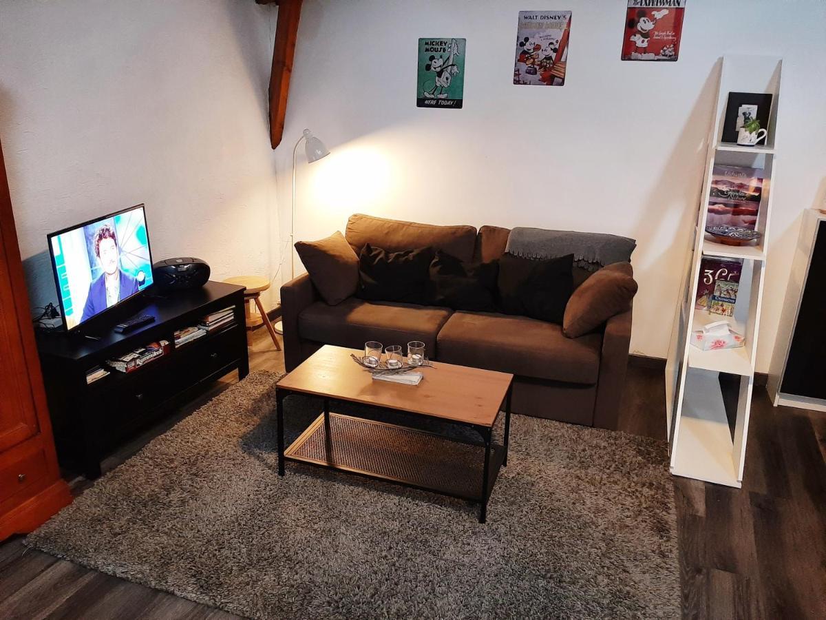 Studio L'Independance Apartment Buchelay ภายนอก รูปภาพ